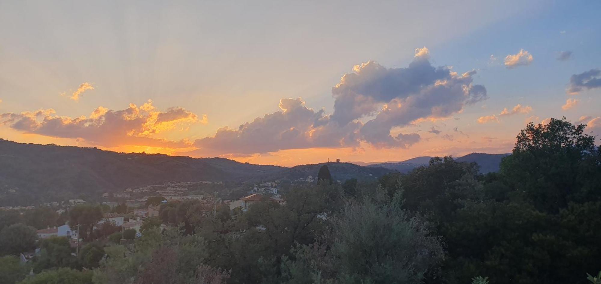 Calme Et Vue Panoramique Appartement Pégomas Buitenkant foto